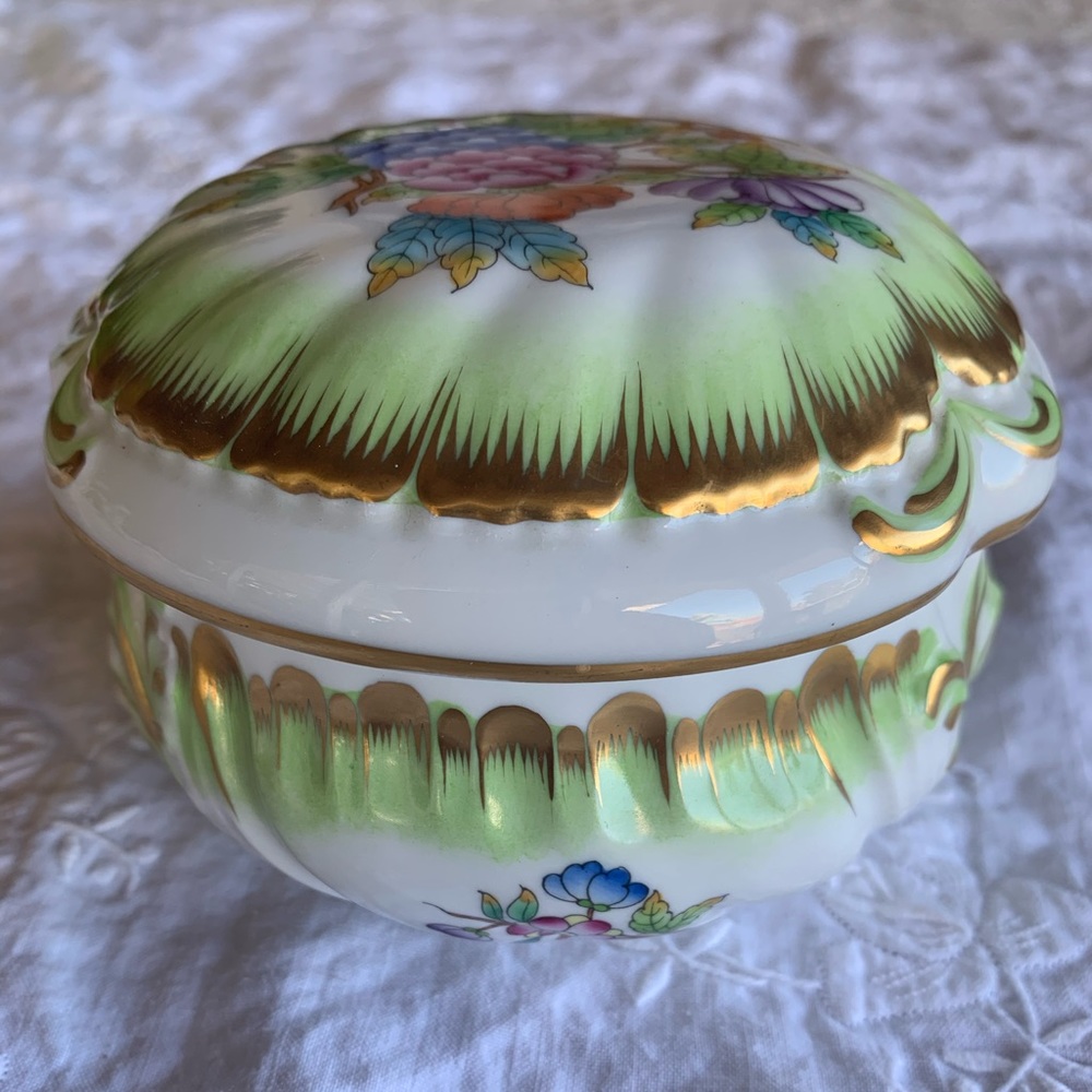 Vintage Herend Hungary jewelry box